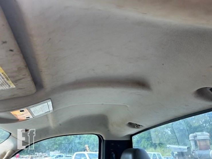 2012-chevrolet-silverado-3500hd-image-11