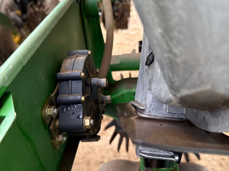 john-deere-1770nt-image-25