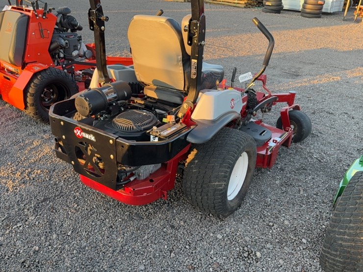 #3083-•-exmark-lazer-z-x-series-zero-turn-mower-image-9