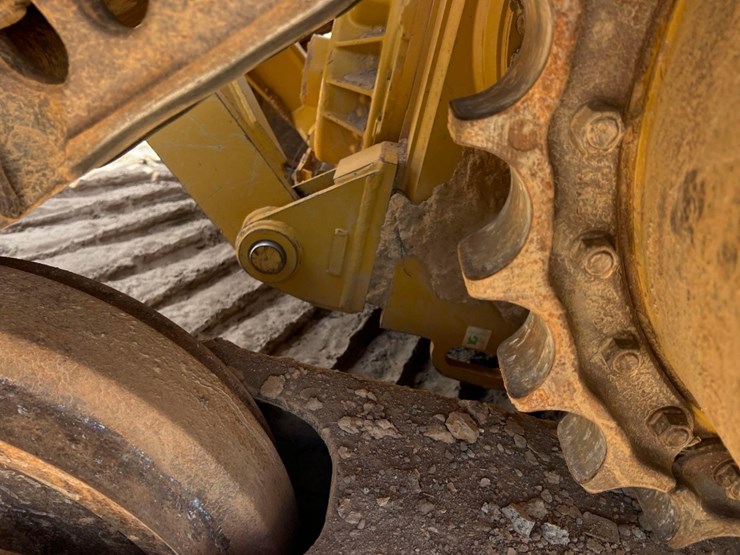 2019-caterpillar-d6-lgp-image-14