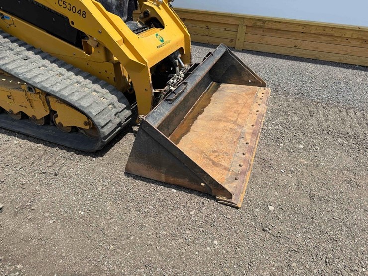 2022-caterpillar-299d3-image-26