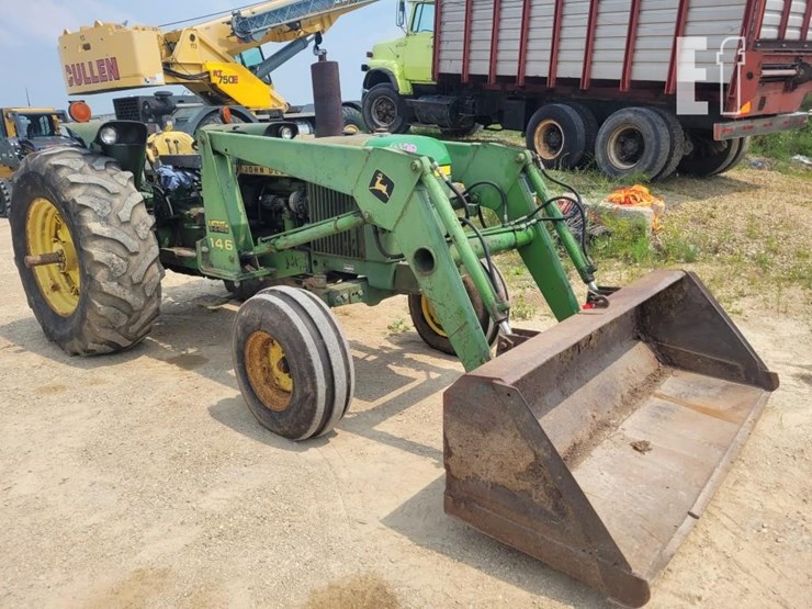 john-deere-2640-image-4
