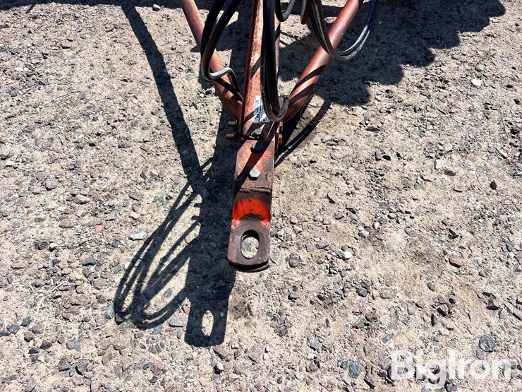 massey-ferguson-820-image-10