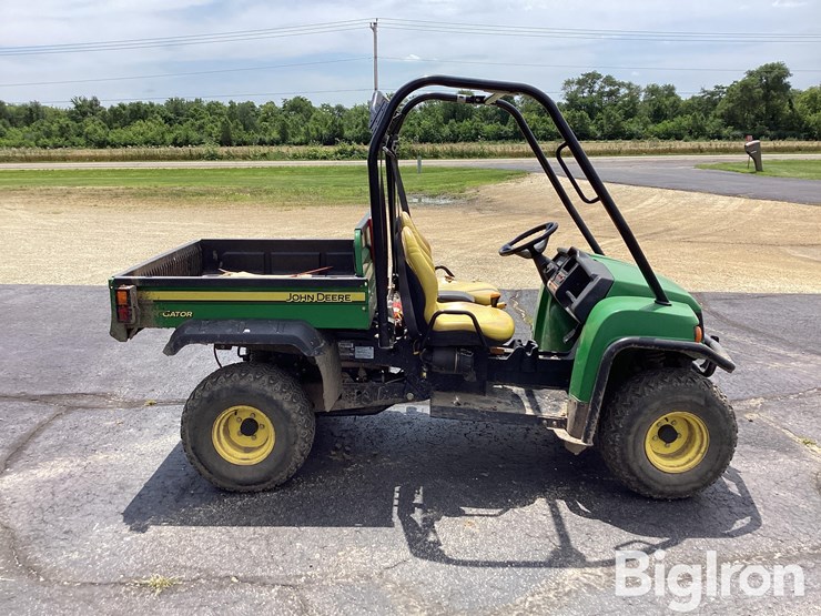 john-deere-gator-image-17
