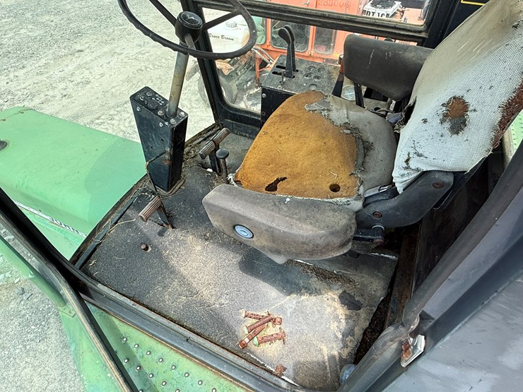 john-deere-6000-image-29