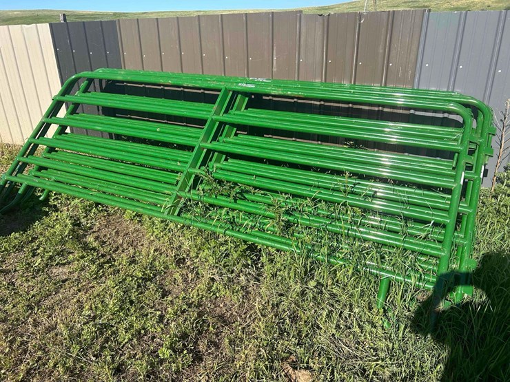 corral-panels-image-1