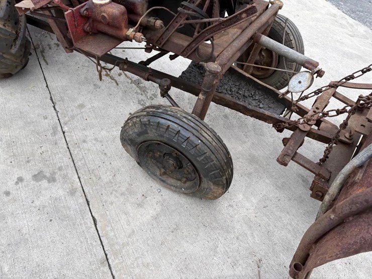 morris-minor-tractor-image-15