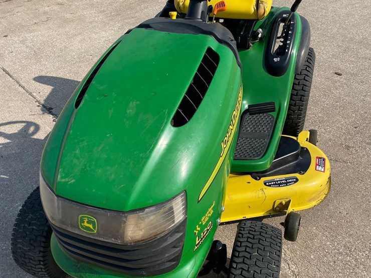 john-deere-l120-image-9