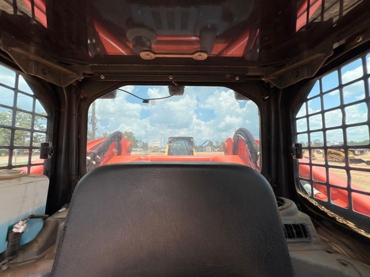 kubota-svl97-2-image-36