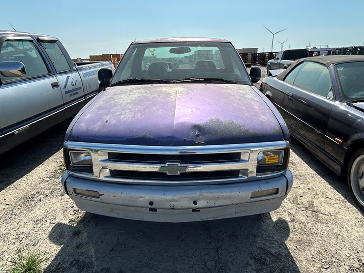 1994-chevrolet-s10-image-2
