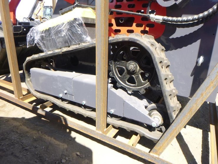 2025-agt-ysrt14-skid-steer-track-loader-image-19