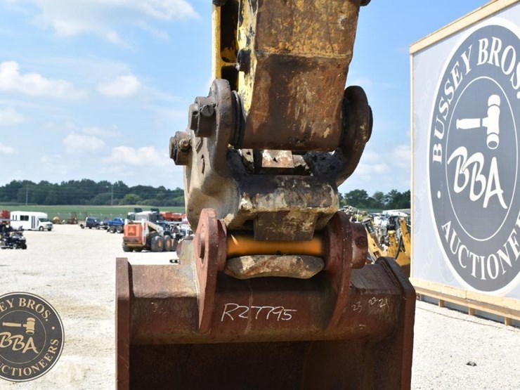 2014-komatsu-pc360-lc-10-image-73