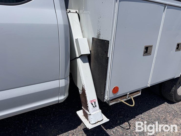 2017-ford-f550-image-13