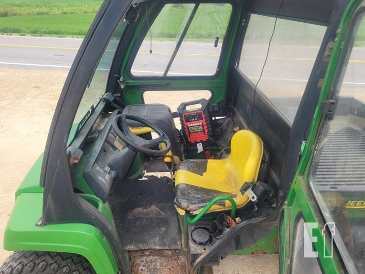 john-deere-gator-image-10