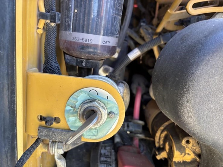 caterpillar-259d-image-30