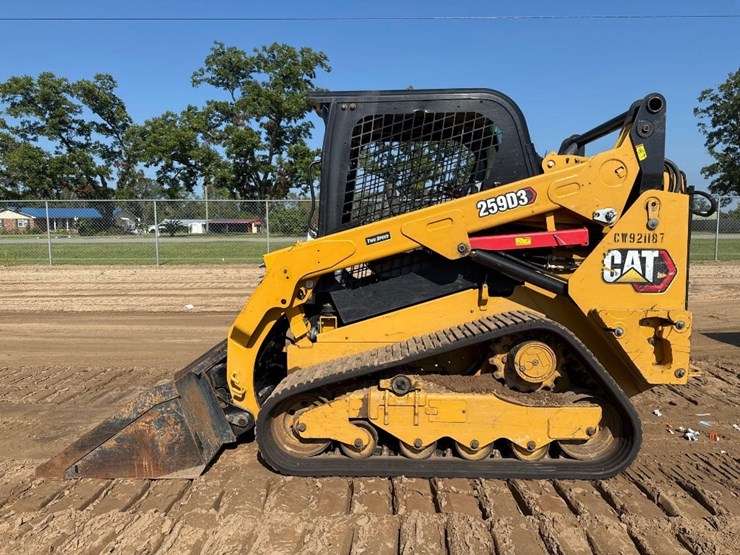 2022-caterpillar-259d3-image-1