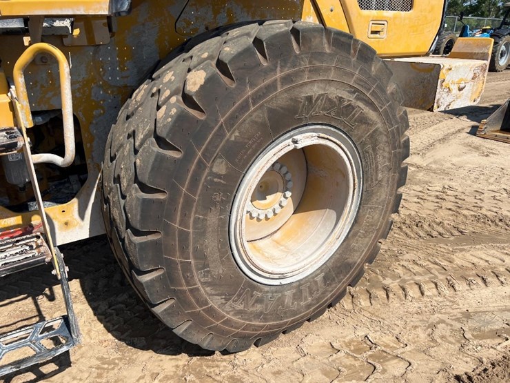 caterpillar-926m-image-10