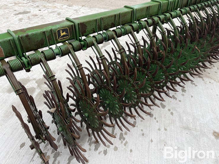 john-deere-400-image-11