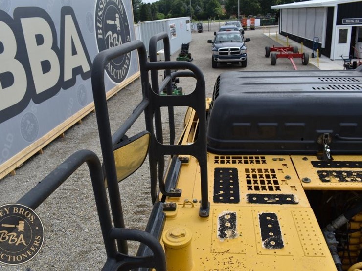 2015-komatsu-pc360-lc-11-image-51