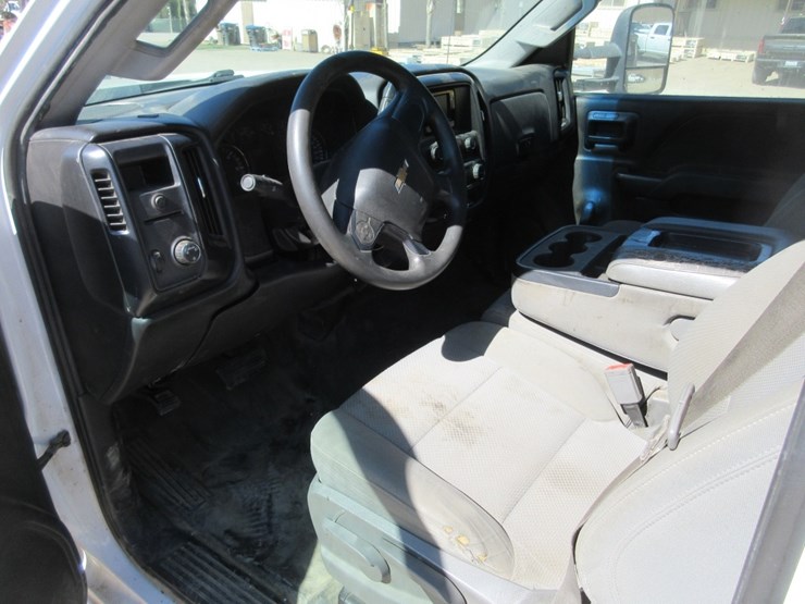 2015-chevrolet-2500hd-image-7