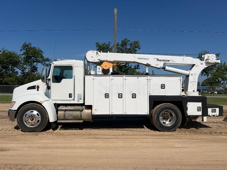 2010-kenworth-t270-image-1