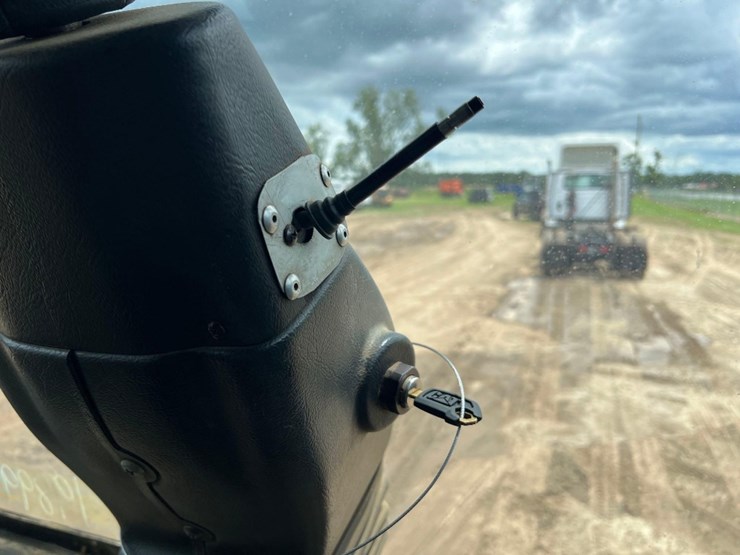 2019-prinoth-panther-t14r-image-31
