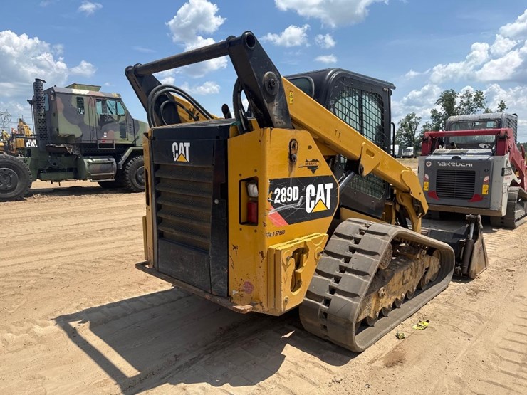 2015-caterpillar-289d-image-6