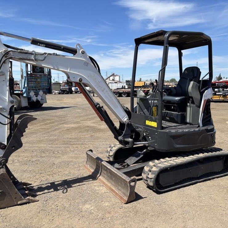 2019 BOBCAT E26