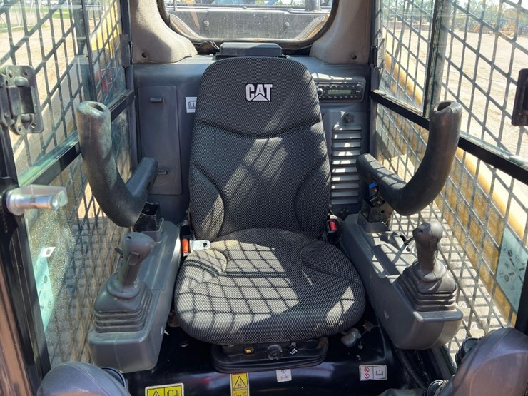 2024-caterpillar-299d3-image-28