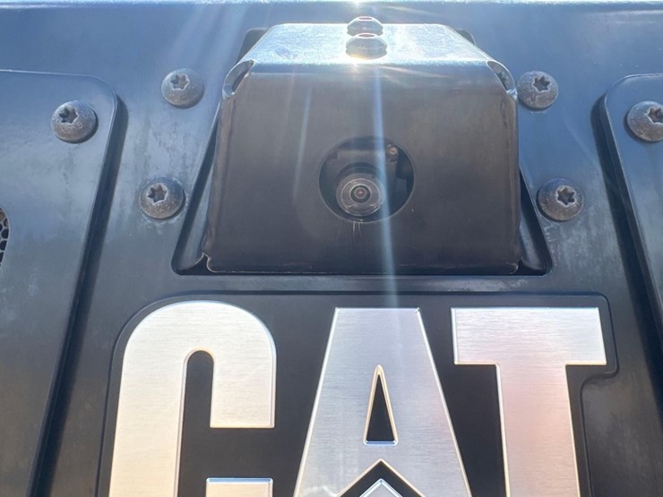 2024-caterpillar-255-skid-steer-image-17