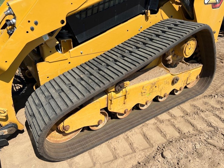 2024-caterpillar-299d3-image-9