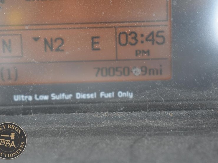 2017-volvo-vnl64t300-image-66