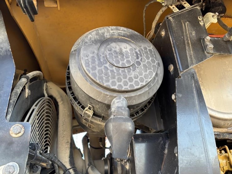 2019-caterpillar-930m-image-56