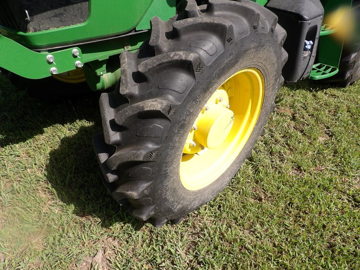 2019-john-deere-5090e-image-12
