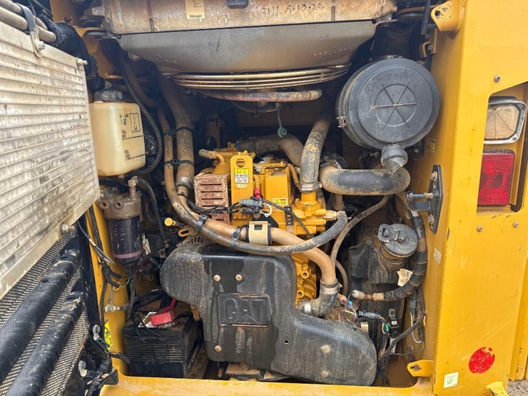 2018-caterpillar-289d-image-19