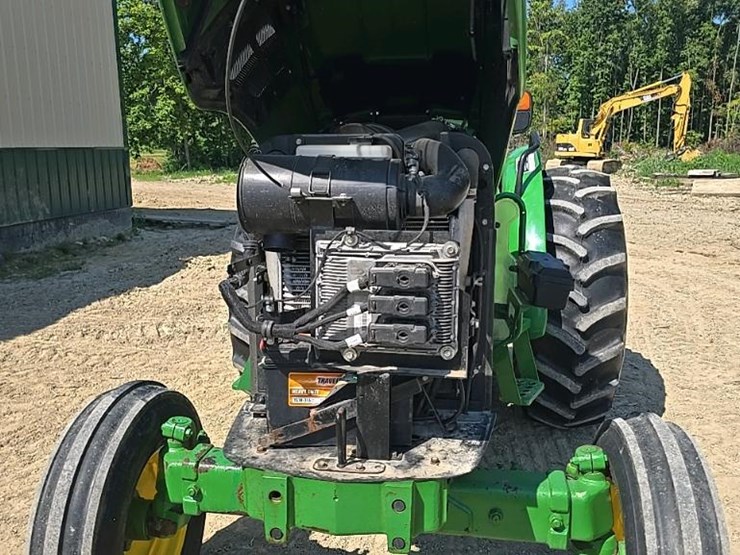 2015-john-deere-5065e-image-62