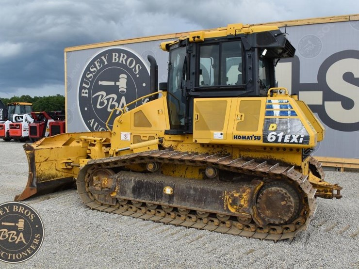 2015-komatsu-d61exi-23-image-10