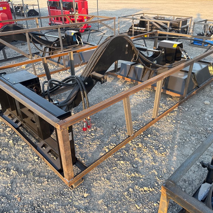 #2056 • Unused Top Cat BDRC 77" Skid Steer Front Mount Cutter BDRC25052602MInv#: 25069