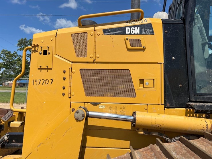 2019-caterpillar-d6n-lgp-image-29