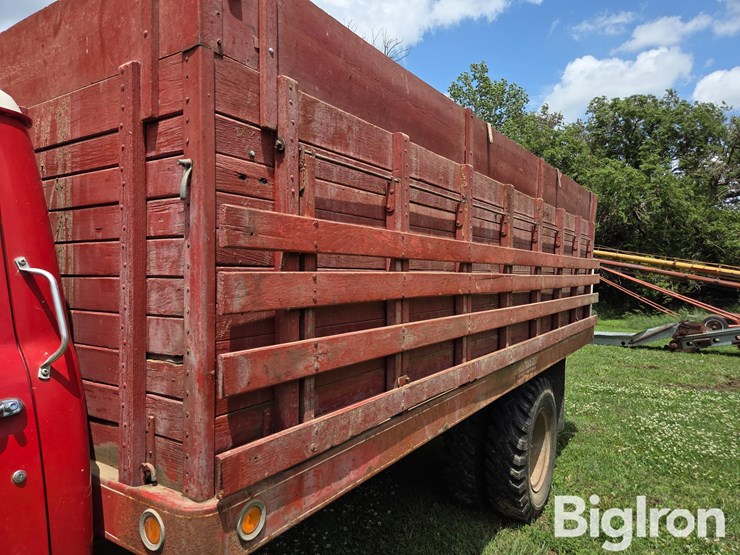 1973-international-loadstar-image-20