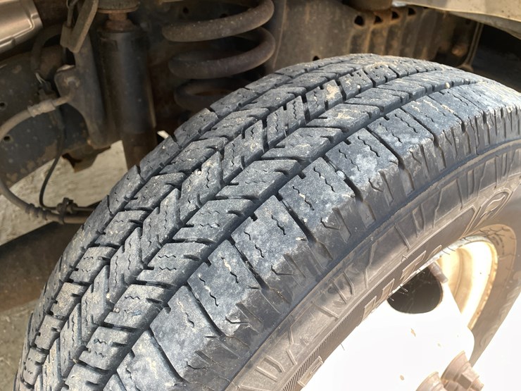 2018-ford-e450-image-34