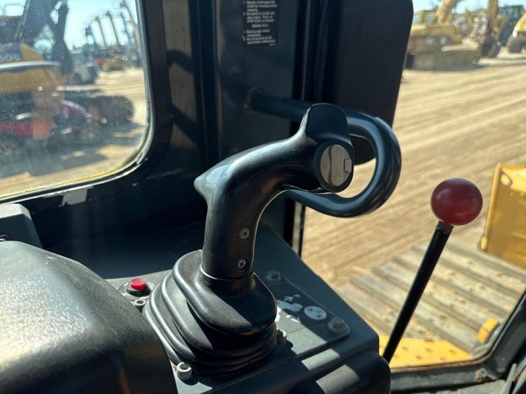 deere-700k-lgp-image-29