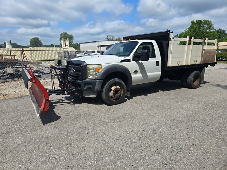 2011-ford-f550-image-5