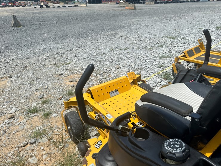 #15-•-hustler-raptor-sd-zero-turn-mower-17020368-inv#:-25450-image-17