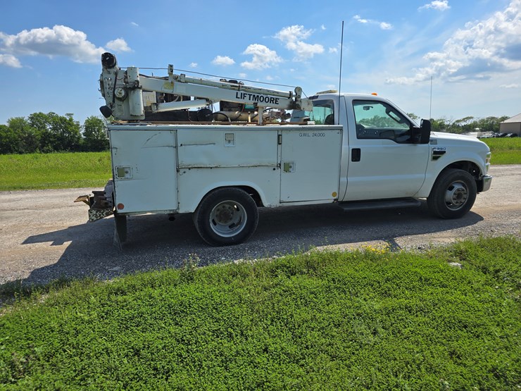 2008-ford-f350-image-34