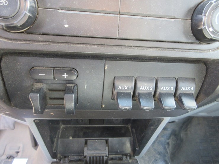 2016-ford-f550-sd-image-11