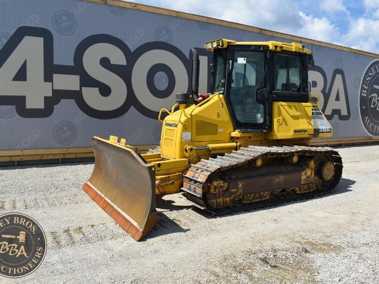 2014-komatsu-d51exi-22-image-3