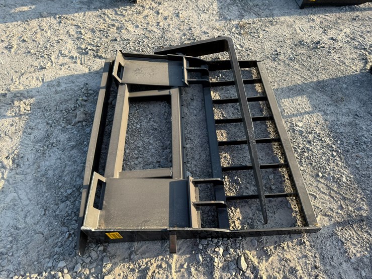 #2069-•-unused-58"-skid-steer-forks-inv#:-25096-image-5