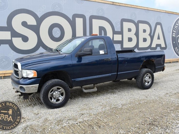 2005-dodge-2500-image-2