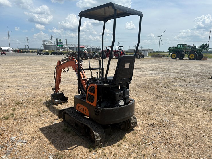 #81-•-agt-q12-mini-excavator-inv#:-25205-image-4